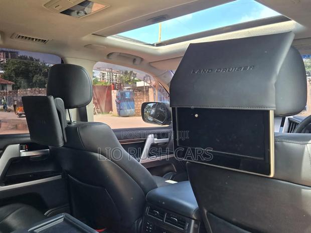 Toyota Land Cruiser 2017 Black