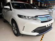 Toyota Harrier 2.0 2018 White for sale