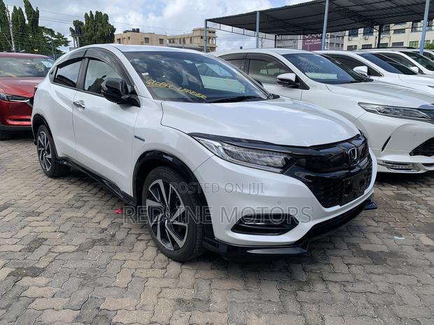 Honda Vezel 1.5 Hybrid 4WD 2018 Pearl