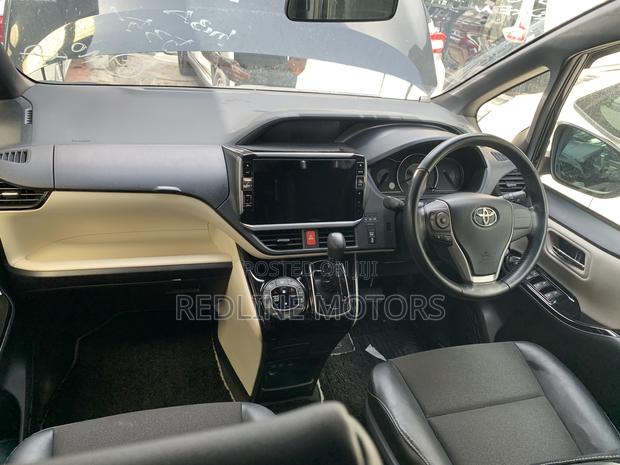 Toyota Voxy 2018 Black