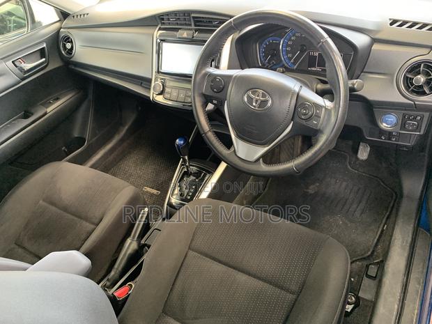 Toyota Corolla Fielder 1.5 Hybrid FWD 2018 Blue