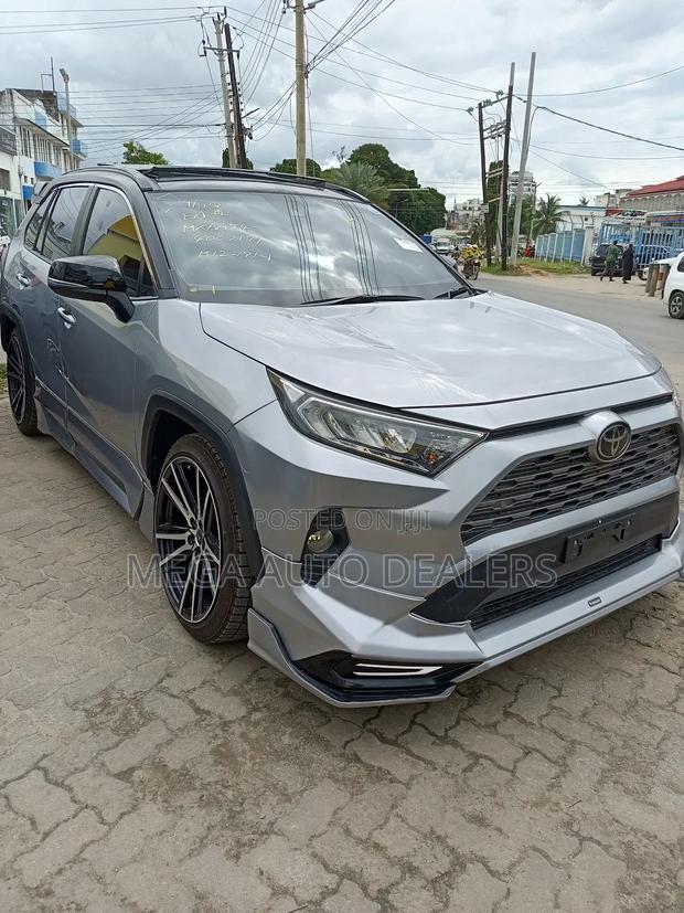 Toyota RAV4 2018 Gray