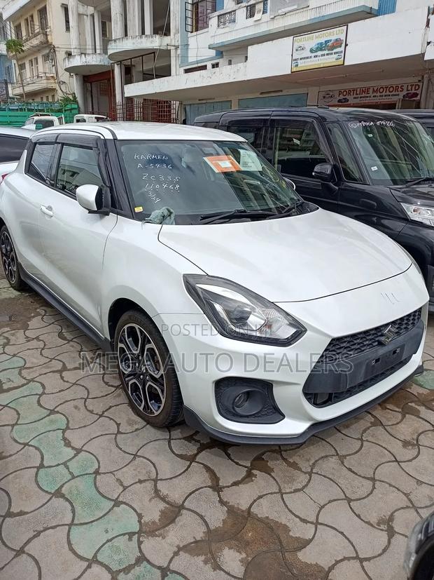 Suzuki Swift 2018 White