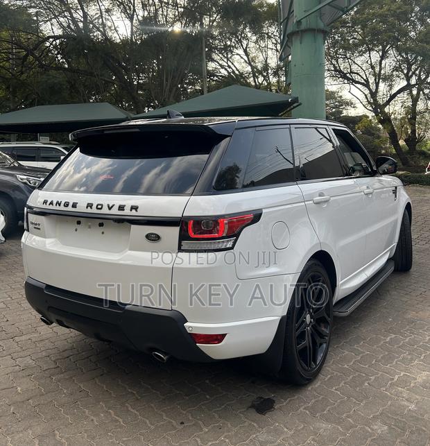 Land Rover Range Rover Sport HSE Td6 4x4 (3.0L 6cyl 8A) 2017 White