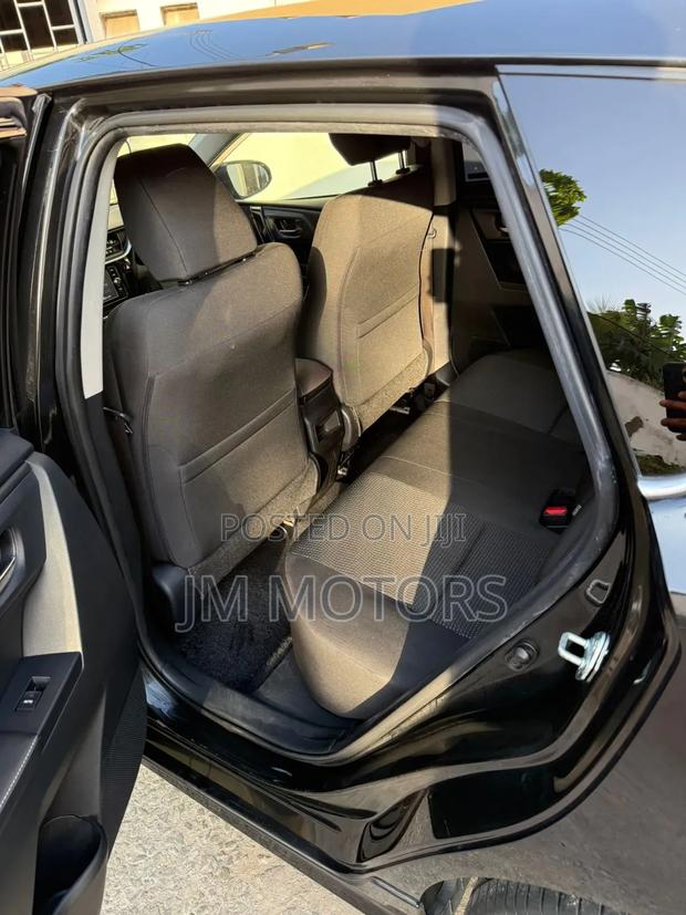 Toyota Auris 2019 Matt Black