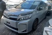 Toyota Voxy 2018 Silver for sale