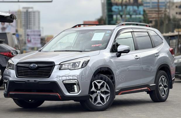 Subaru Forester 2018 Silver