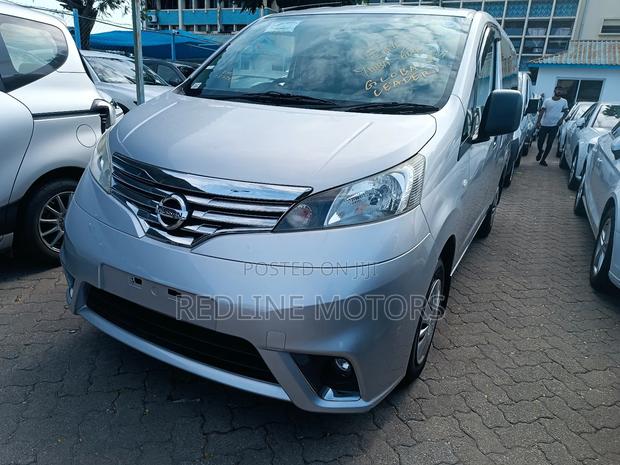 Nissan NV200 2018 Silver