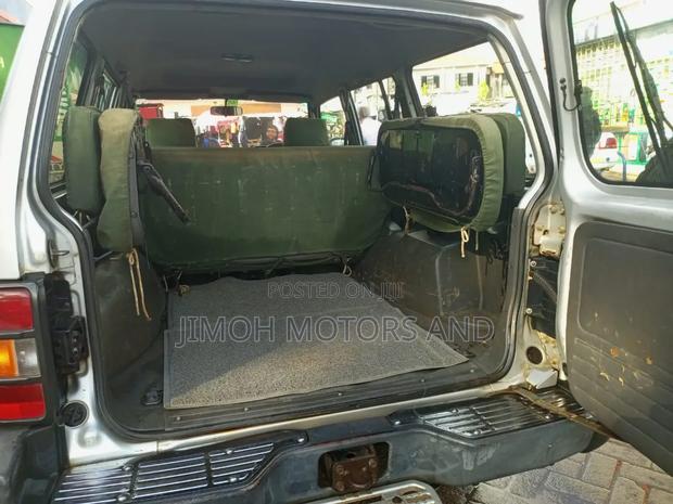 Mitsubishi Pajero 2001 Silver