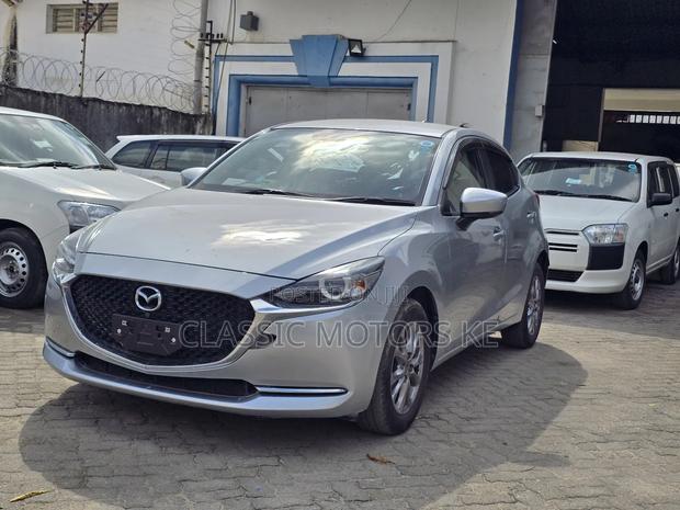 Mazda 2 2020 Silver
