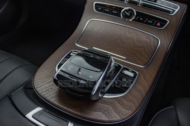 Mercedes-Benz E400 2018 Black