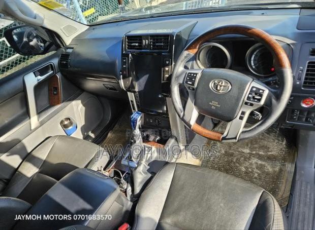 Toyota Land Cruiser Prado 2013 Black