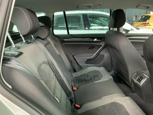 Volkswagen Golf TSI S FWD 2018 Silver