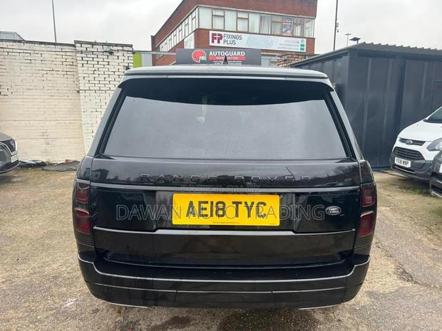 Land Rover Range Rover Vogue 2018 Black