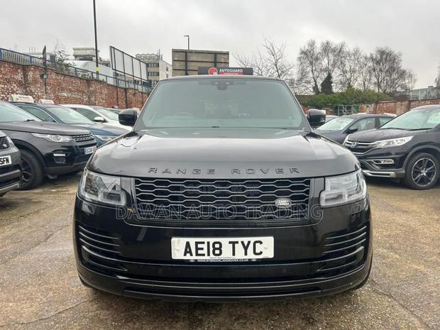 Land Rover Range Rover Vogue 2018 Black
