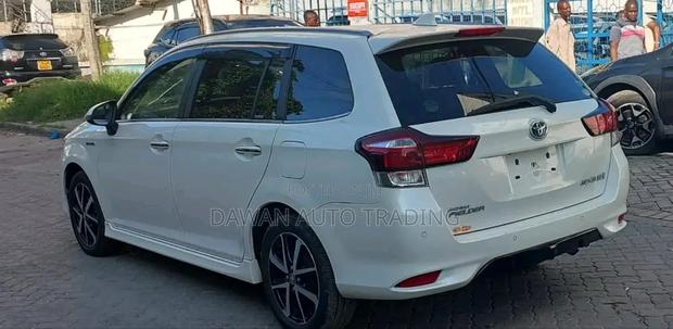 Toyota Corolla Fielder 2018 White