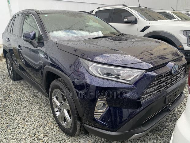 Toyota RAV4 Hybrid 2020 Blue