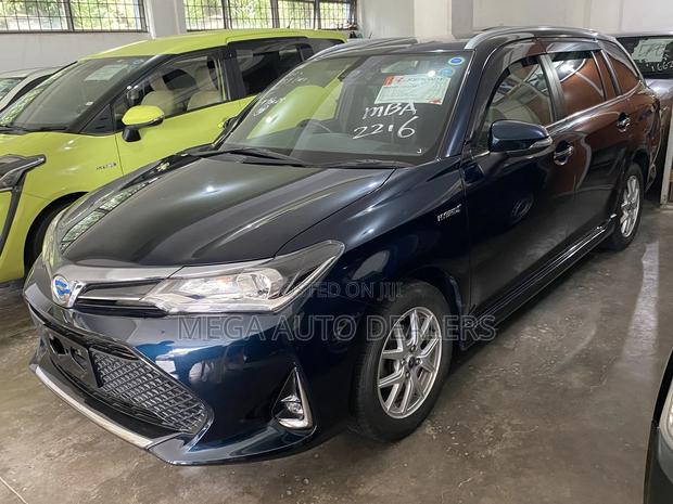 Toyota Corolla Fielder 2018 Blue