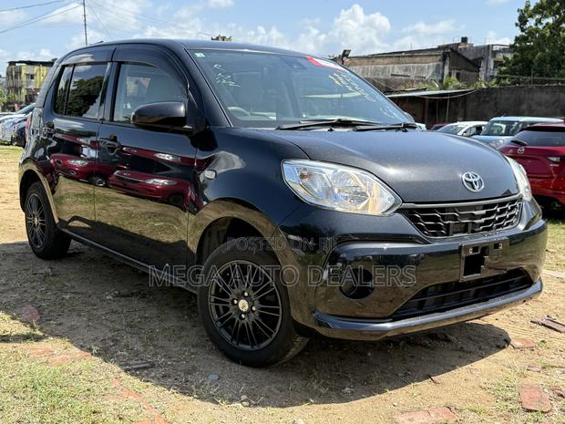 Toyota Passo 1.0 FWD 2019 Black