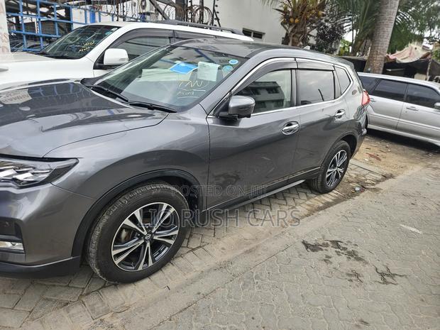 Nissan X-Trail 2019 Gray