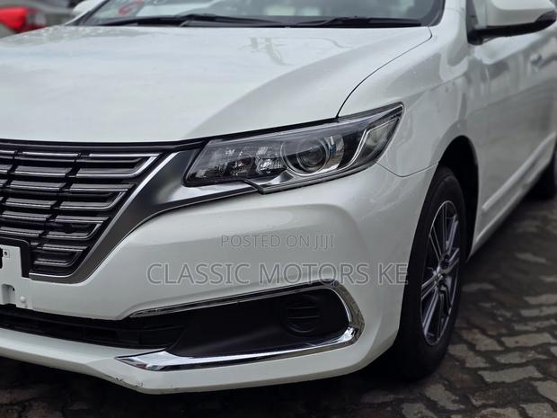 Toyota Premio 1.5 FWD 2019 White
