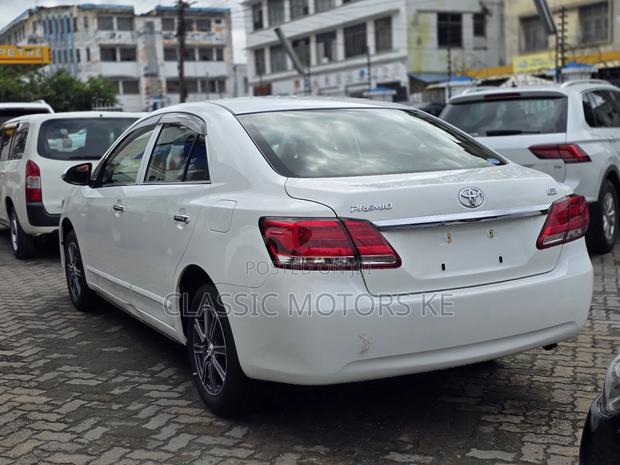 Toyota Premio 1.5 FWD 2019 White