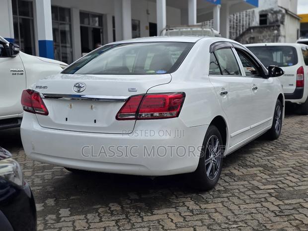 Toyota Premio 1.5 FWD 2019 White