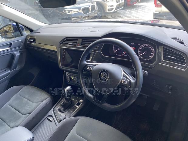 Volkswagen Tiguan 2018 Blue