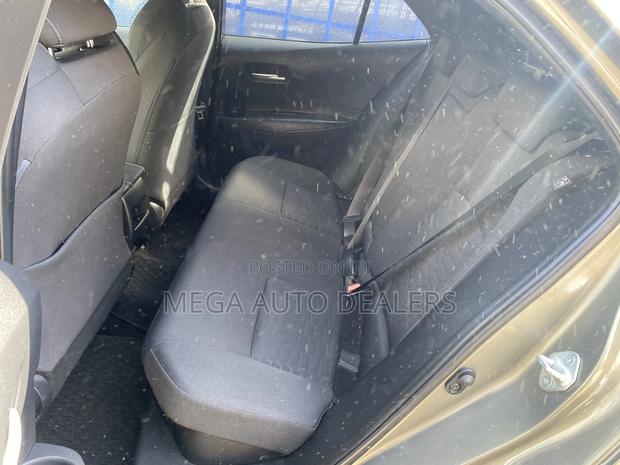 Toyota Corolla 2019 Brown