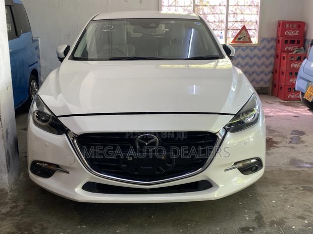 Mazda Axela 2018 White