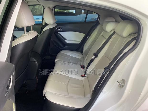 Mazda Axela 2018 White