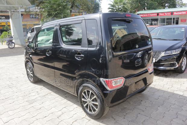 Suzuki Wagon R 660 Petrol FWD 2018 Black