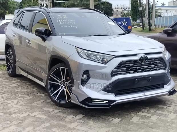 Toyota RAV4 2019 Silver