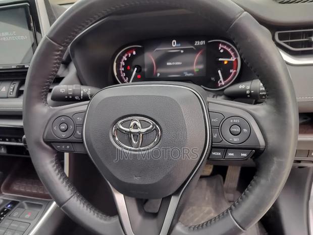 Toyota RAV4 2019 Silver