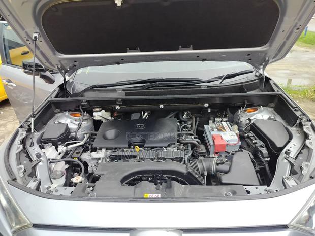 Toyota RAV4 2019 Silver