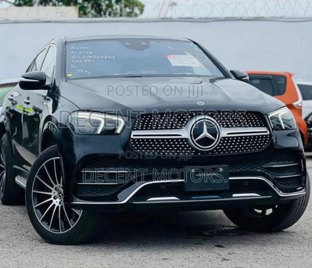 Mercedes-Benz GLE-Class GLE 400d 4MATIC 2022 Black