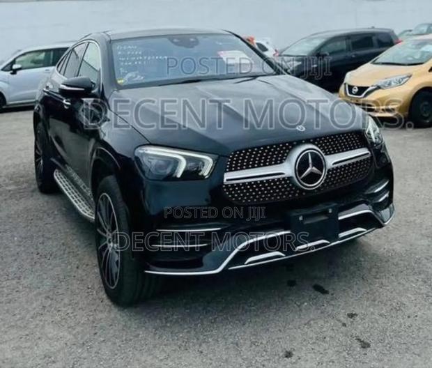 Mercedes-Benz GLE-Class GLE 400d 4MATIC 2022 Black