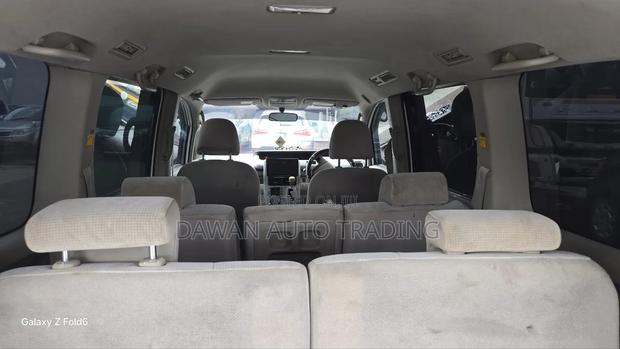 Toyota Noah 2009 White