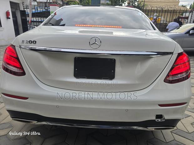 Mercedes-Benz E200 2018 White