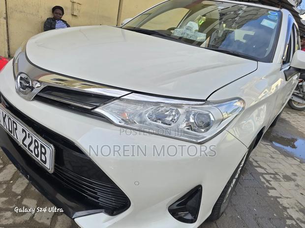 Toyota Axio 2017 White