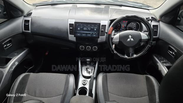 Mitsubishi Outlander 2012 Black