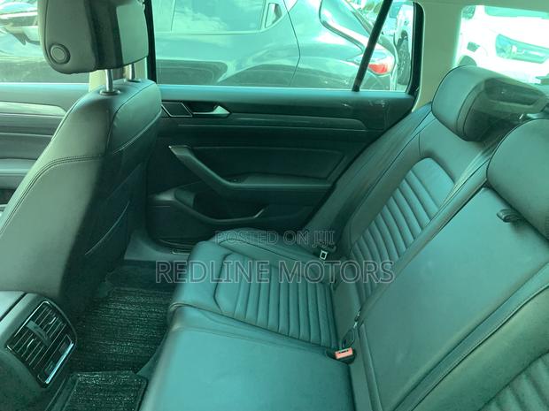 Volkswagen Passat 2018 Black