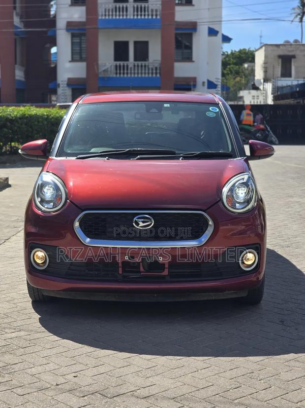 Daihatsu Boon 2018 Brown