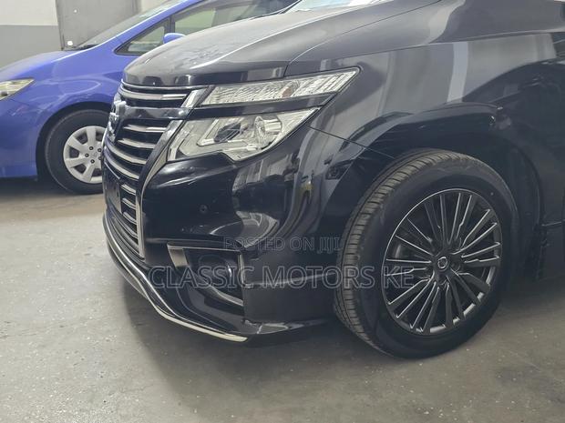 Nissan Elgrand 2018 Black