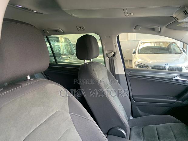 Volkswagen Tiguan 2018 Blue