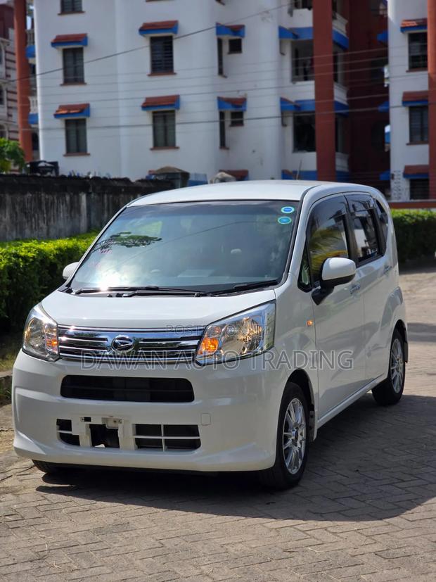Daihatsu Move 2018 White
