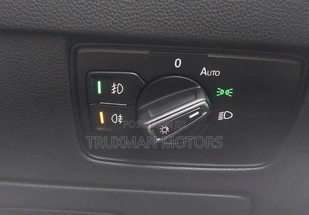 Volkswagen Passat 2015 White
