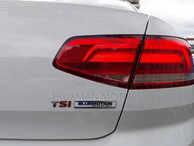 Volkswagen Passat 2015 White