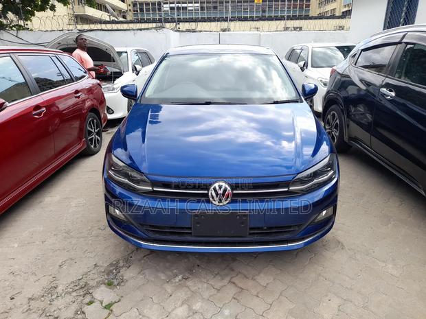 Volkswagen Golf 2018 Blue