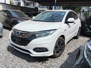 Honda Vezel 2018 White for sale